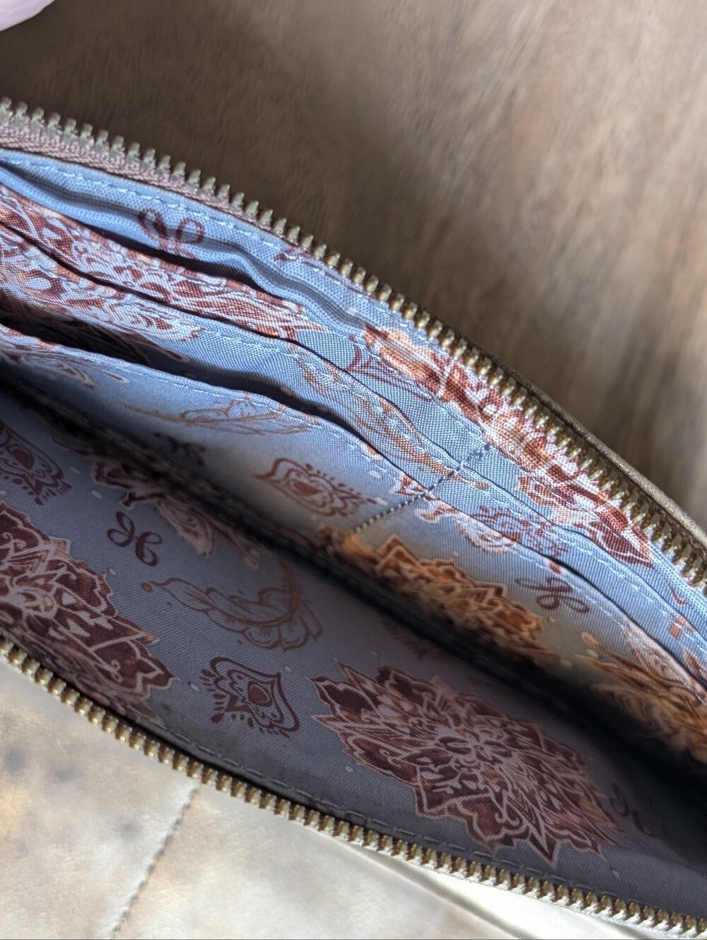 HOBO Lauren clutch wallet metallic bronze-toned leather Distressed Vintage Look - Picture 7 of 9